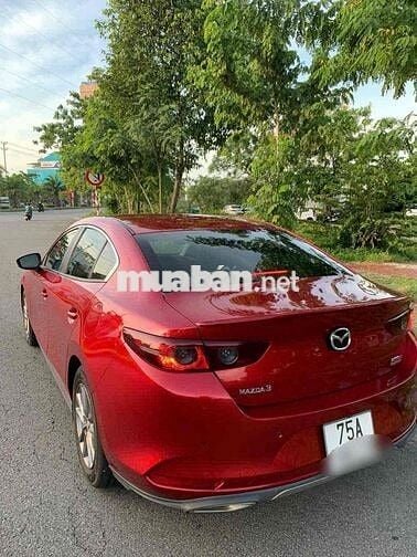 Mazda 3 2020 1.5L Luxury - 80000 km