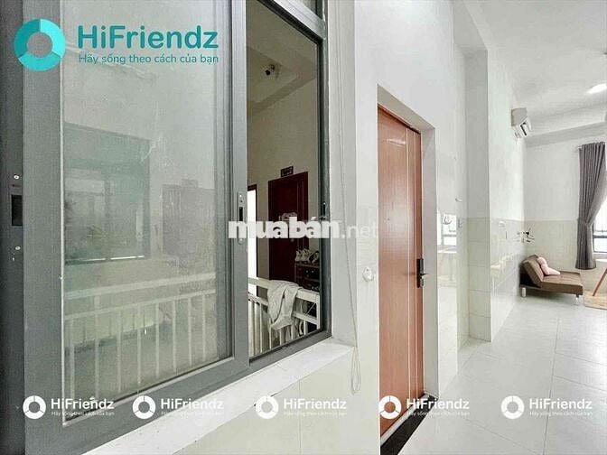 Duplex ban công siêu rộng phù hợp nhóm bạn 2-4 người giáp q10
