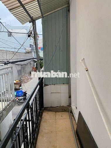 Cho thuê phòng rộng lầu 1 hẻm xe hơi có nội thất