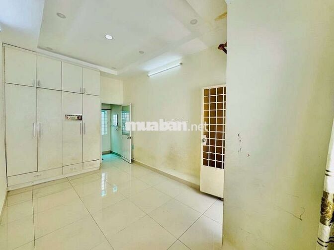 [2 MẶT HẺM ] NHÀ THOÁNG MÁT_HẺM RỘNG RÃI_ CÓ BAN CÔNG