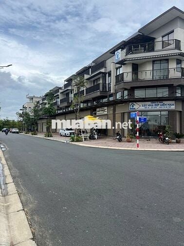 🌸Căn Shophouse đối diện CLB Thể Dục Thể Thao