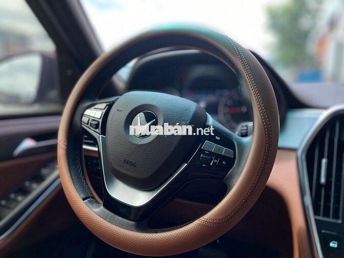 VinFast Lux SA2.0 Turbo Premium 2021
