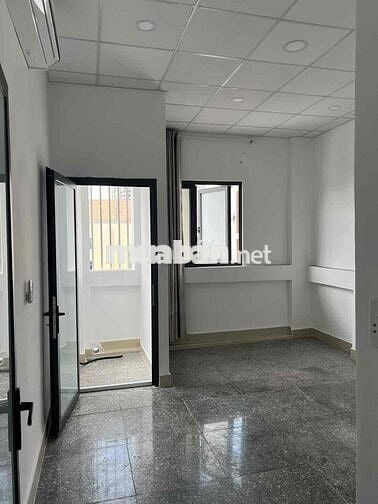 Cho thuê phòng trọ 20m2 ngay Lotte Mart Quận 7