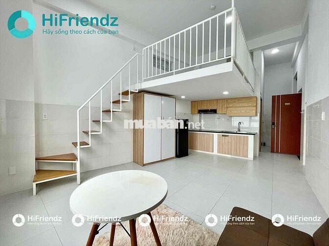 Duplex ban công siêu rộng phù hợp nhóm bạn 2-4 người giáp q10