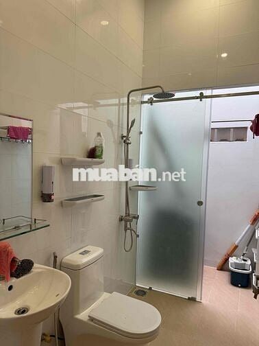 Nhà mới xây (sau lưng trường THCS Phước Hội 2)