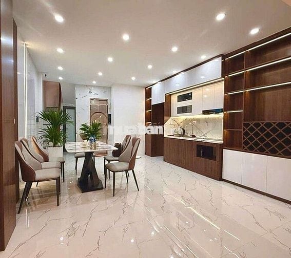 Bán nhà ở Hồ Đắc Di, 46m*6 tầng thang máy, gần phố, 4PN full nội thất