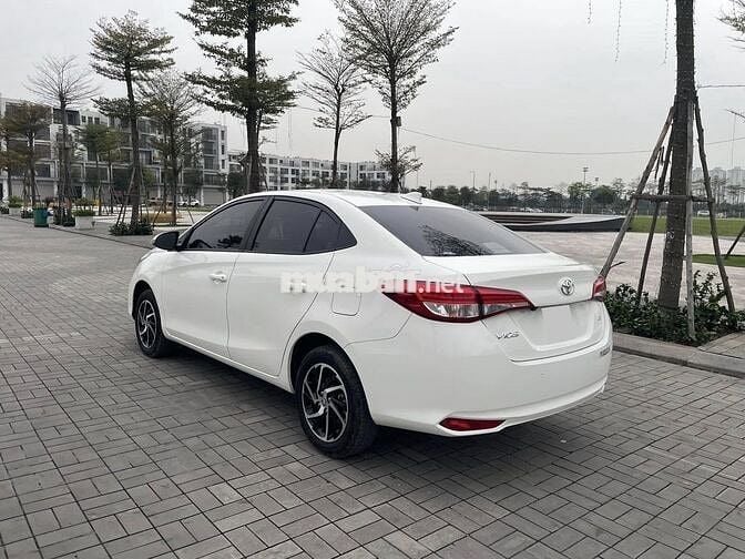 Toyota Vios E 1.5MT 2021 màu trắng