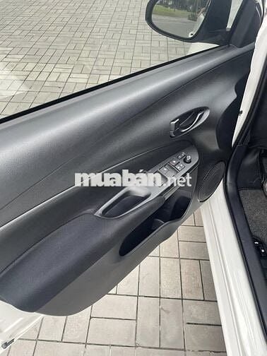 Toyota Vios E 1.5MT 2021 màu trắng