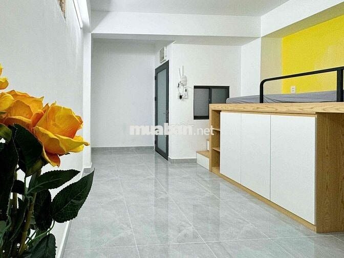 Giường tầng tiết kiệm ko gian, nhỏ gọn, cửa sổ trời, gần ĐH Văn Hiến