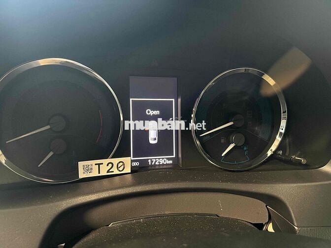 Toyota Corolla Altis 2019 1.8G AT - 17000 km