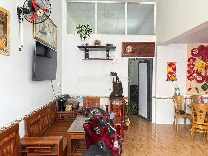 BÁN NHÀ 2 TẦNG-NGUYỄN TRẢI- DĨ AN- 56m2(7x8)- CHỈ 2.7 TỶ - 3pn -2wc