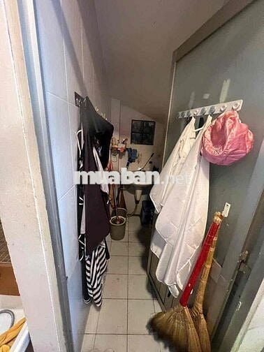 CHÍNH CHỦ BÁN NHÀ ĐƯỜNG 10M LÝ THÁI TỔ 3 TẦNG BTCT 4PN.3WC. NGAY CHỢ