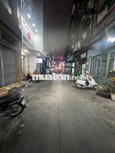 CHÍNH CHỦ BÁN NHÀ ĐƯỜNG 10M LÝ THÁI TỔ 3 TẦNG BTCT 4PN.3WC. NGAY CHỢ