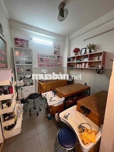 CHÍNH CHỦ BÁN NHÀ ĐƯỜNG 10M LÝ THÁI TỔ 3 TẦNG BTCT 4PN.3WC. NGAY CHỢ
