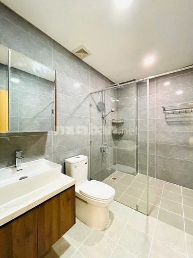 Bán nhà 48m2 giá 2tỷ390triệu đường Huỳnh Tấn Phát, Phú Thuận, Quận 7