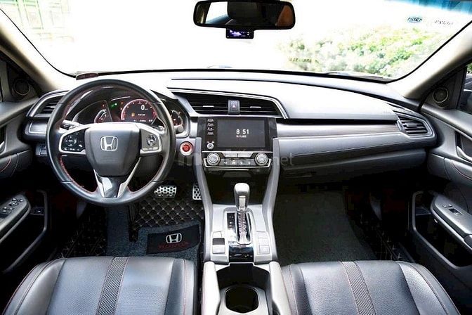 Chính chủ cần bán xe HONDA Civic 2021 Nhập Thái - Màu Trắng.