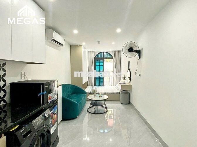 CHO THUÊ STUDIO BAN CÔNG, CƯA SỔ NGAY LÊ ĐỨC THỌ, CHUNG CƯ FLC