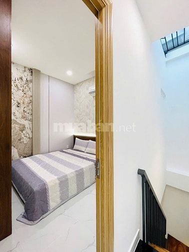 Bán nhà 48m2 giá 2tỷ390triệu đường Huỳnh Tấn Phát, Phú Thuận, Quận 7