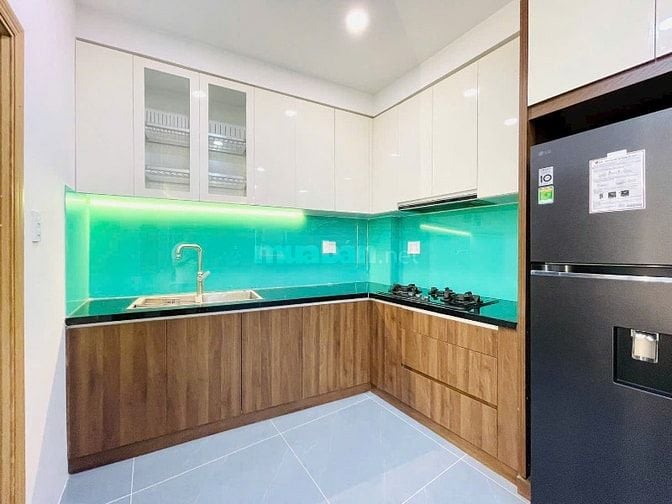 Bán nhà 48m2 giá 2tỷ390triệu đường Huỳnh Tấn Phát, Phú Thuận, Quận 7