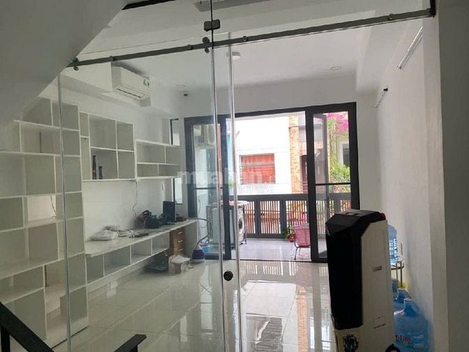 Nhà mặt tiền đường 47 tân Quy Q7