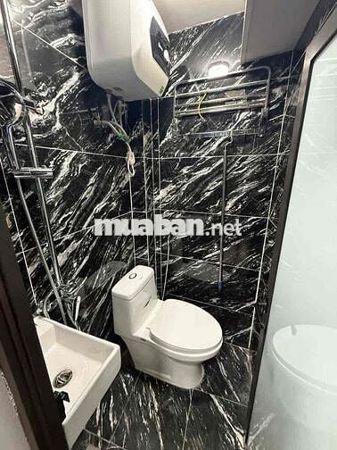 Nhà xinh phố Kim Mã 65 m2 sổ đỏ Ba Đình 2 ngủ riêng cạnh hồ Ngọc Khánh