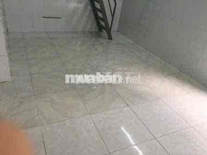 Cho thuê dãy nhà trọ gồm 47 phòng có gác đúc toilet riêng ngay Trạm th
