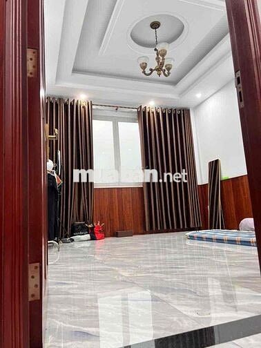 Cho thuê phòng gần phố ẩm thực q6 , gần trường cao đẳng