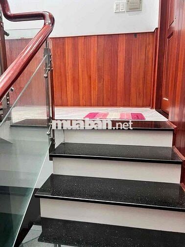 Cho thuê phòng gần phố ẩm thực q6 , gần trường cao đẳng