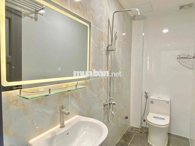 Cho thuê căn hộ Studio Cửa sổ Q4 gần ĐH Luật, ĐH Nguyễn Tất Thành