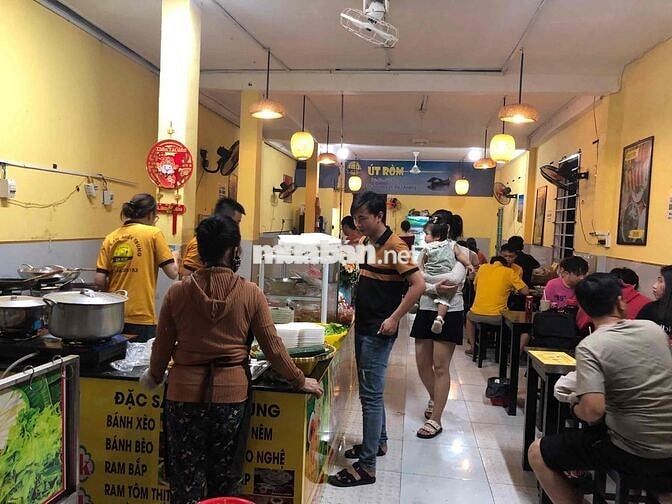 mặt bằng kinh doanh 80m2 góc 2 mặt diện đường  Quang Trung