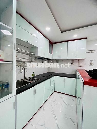 Nhà Mới Xây 100% DT 220m2 1Trệt 1Lửng 3Lầu 5Pn 5Wc Sẳn Máy Lạnh