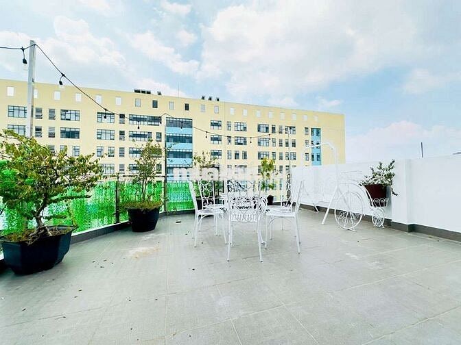 Căn hộ Penthouse ngay Lý Thường Kiệt