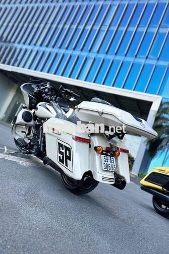 Siêu Lướt - Nhiều Đồ Chơi - HARLEY RoadGlide 114Ci