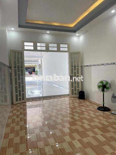 bán gấp nhà mặt tiền đường buôn bán kinh doanh