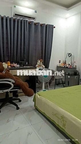 BÁN GẤP NHÀ LÔ GÓC - ÔTÔ ĐỖ CỬA - FULL NỘI THẤT