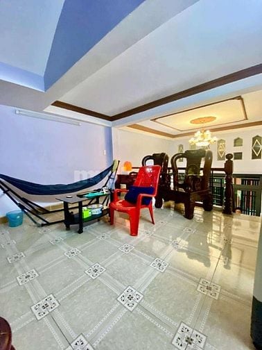 NHÀ 3 TẦNG MỚI- 1/ HUỲNH THỊ HAI - HẺM XE OTO 7 CHỖ ĐẬU CỬA 