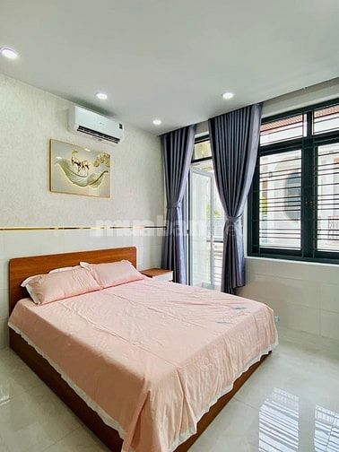 Người quen cần bán nhà DT 67m2 giá 2tỷ750tr ở Nơ Trang Long, P11, BT