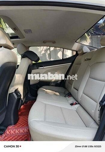 Hyundai Elantra 2021 2.0 AT - Siêu đẹp