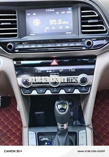 Hyundai Elantra 2021 2.0 AT - Siêu đẹp