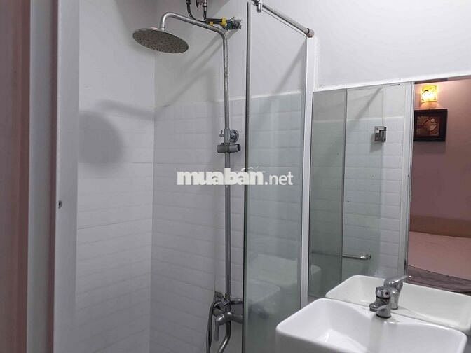 Cho thuê căn hộ đủ nội thất studio chính chủ