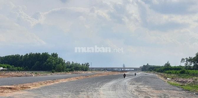 Chủ cần bán lô đất ở vuông vức 25.5mx39.5m, đường ô tô 1 sẹc, 3.3ty