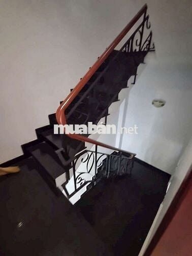 Bán nhà 4 lầu hẻm 7m đường chiến lược , giáp tên lửa