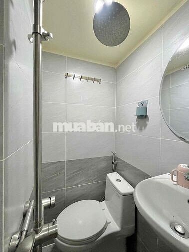 DUPLEX FULL NỘI THẤT NẰM NGAY QUẬN 4 sát NTT ,ĐH LUẬT