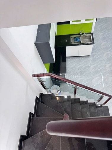 Nhà ngộp Trịnh Đình Trọng, Tân Phú / 64m2 / 2 tỷ 590 triệu / sổ riêng