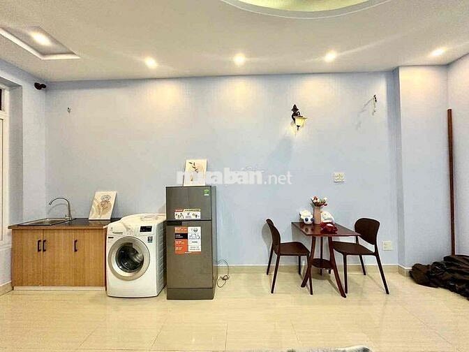 Cho thuê căn hộ Studio Cửa sổ Q4 gần ĐH Luật, ĐH Nguyễn Tất Thành