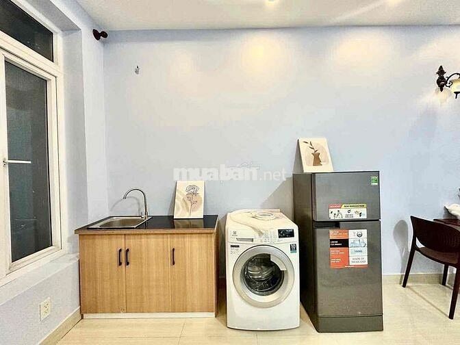 Cho thuê căn hộ Studio Cửa sổ Q4 gần ĐH Luật, ĐH Nguyễn Tất Thành