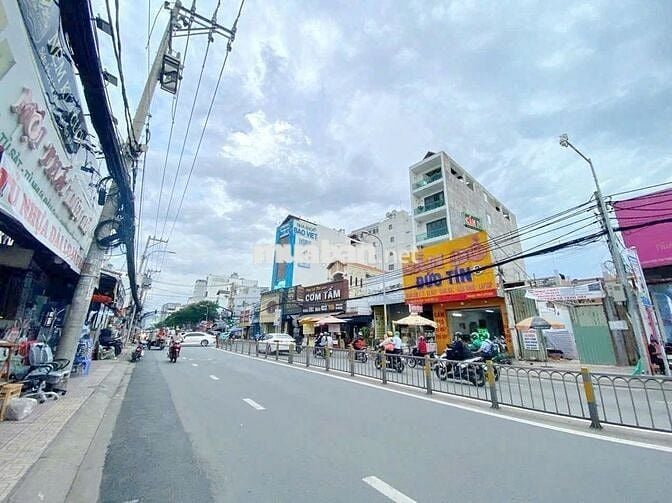 Bán nhà mt Huỳnh Tấn Phát P.Tân Thuận Tây Q7 vị trí kinh doanh sầm uất