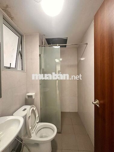 Cho thuê căn hộ 3PN Ruby diện tích lớn - Celadon Tân Phú. ở được liền