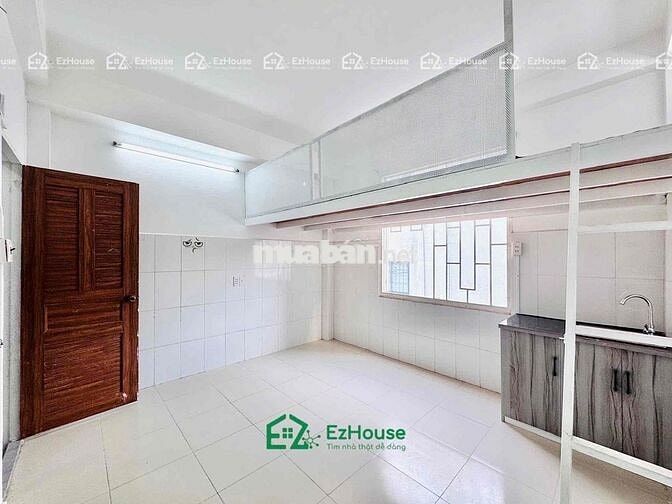 PHÒNG NẰM SÁT ĐẠI HỌC VĂN HIẾN DIỆN TÍCH KHỔNG LỒ ( Ở Được 4 người )