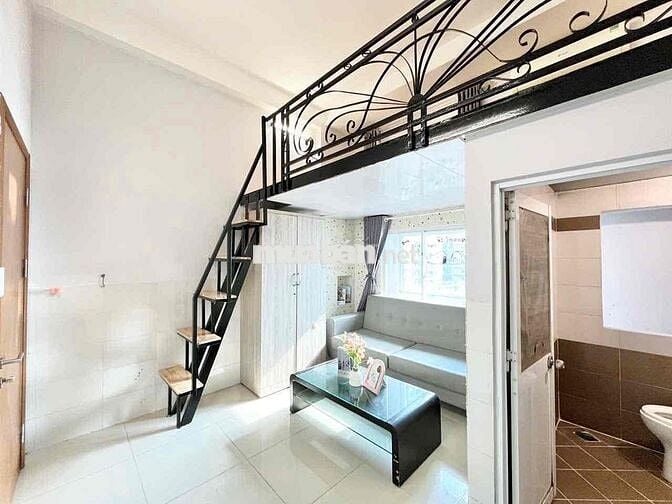 Cho thuê DUPLEX MỚI, CỬA SỔ TRỜI, VIEW ĐẸP, 30m2, Ngay NGUYỄN THỊ THẬP